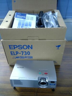 DCCGroup 再生品 プロジェクター EPSON ELP-730